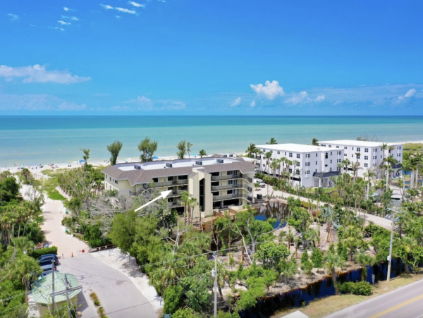 Sanibel Vacation Condo Sleeps Six Guests.